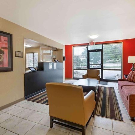 Suburban Studios Copley Akron West Buitenkant foto