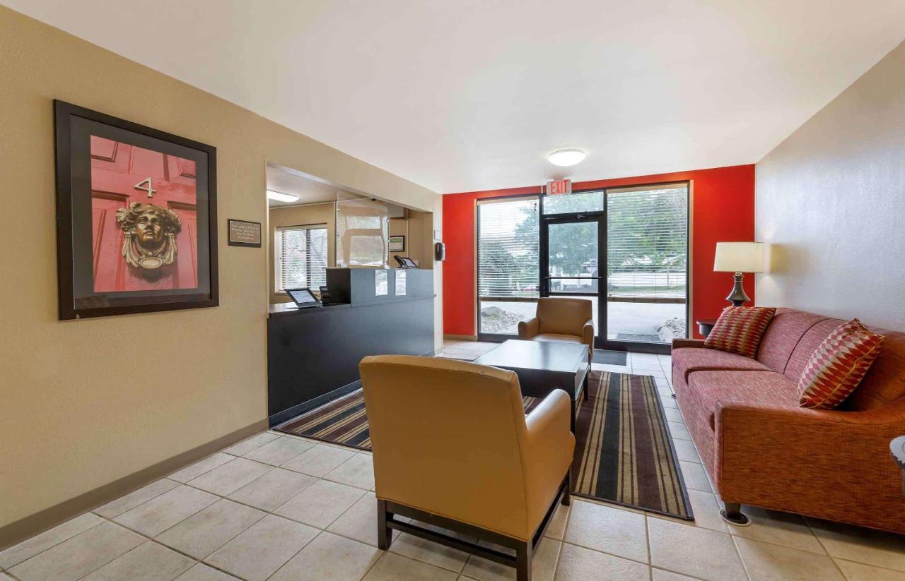 Suburban Studios Copley Akron West Buitenkant foto