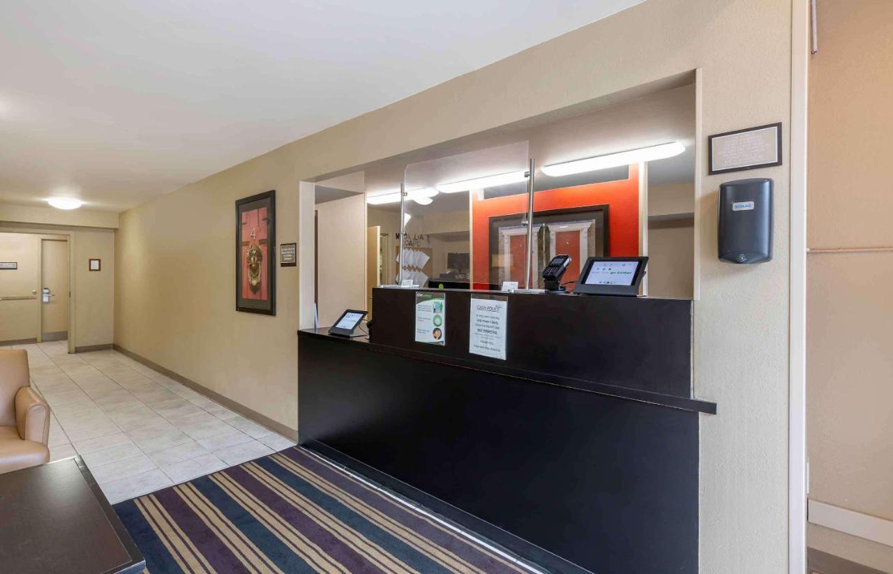 Suburban Studios Copley Akron West Buitenkant foto