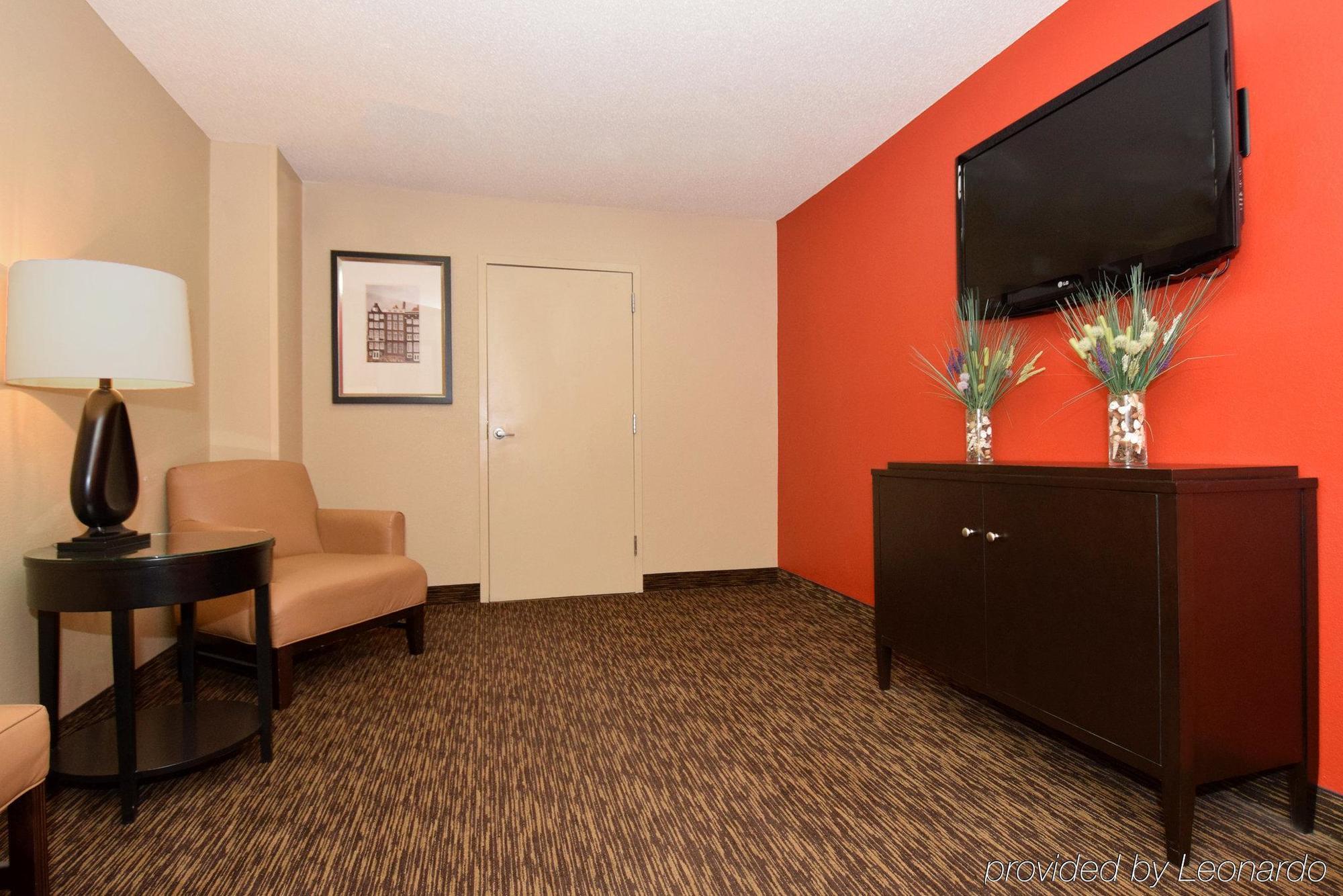 Suburban Studios Copley Akron West Buitenkant foto